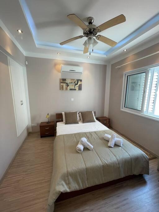 Nerina Apartment Paphos Bagian luar foto