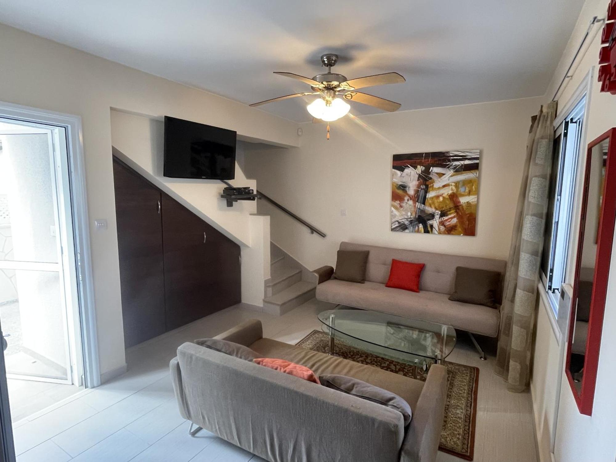 Nerina Apartment Paphos Bagian luar foto